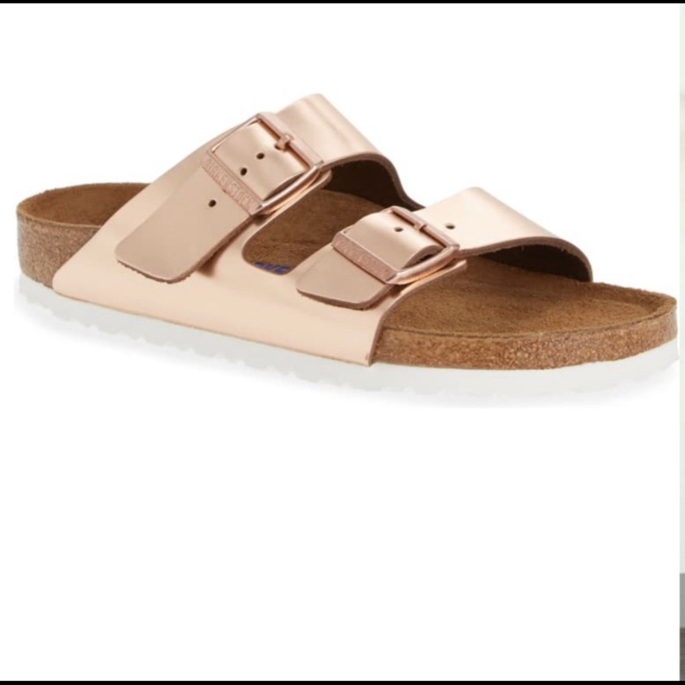 Arizona Birkenstock slides. Size 37. Metallic.